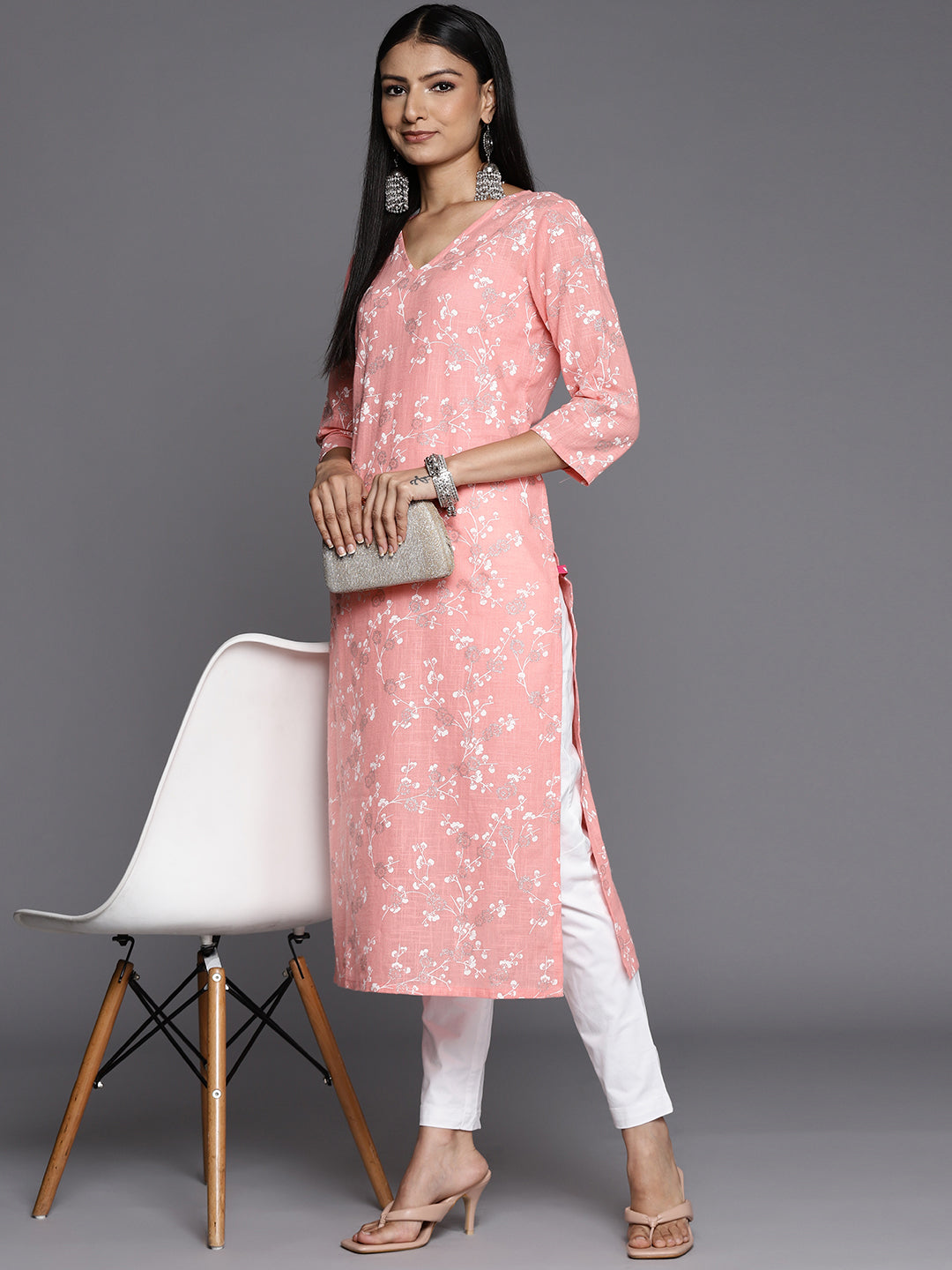 http://m.jabong.com/women/clothing/kurtas-suit-sets/kurtas-kurtis/kurti-- kurta/varanga/?tt=varanga+&rank=0&qc=… | Clothes for women, Kurti, Online  shopping websites
